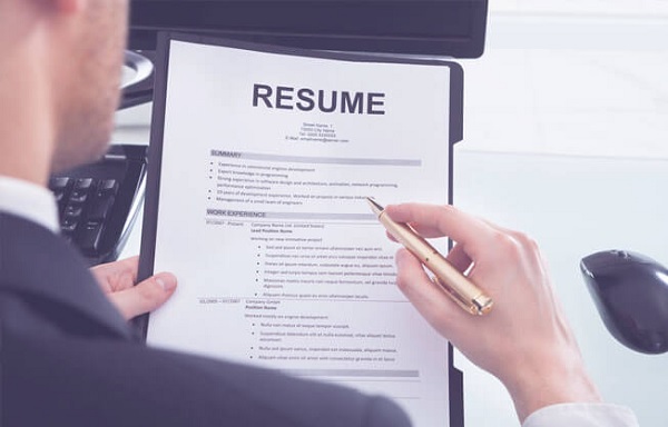 Why is a Resume important when applying for a job in America