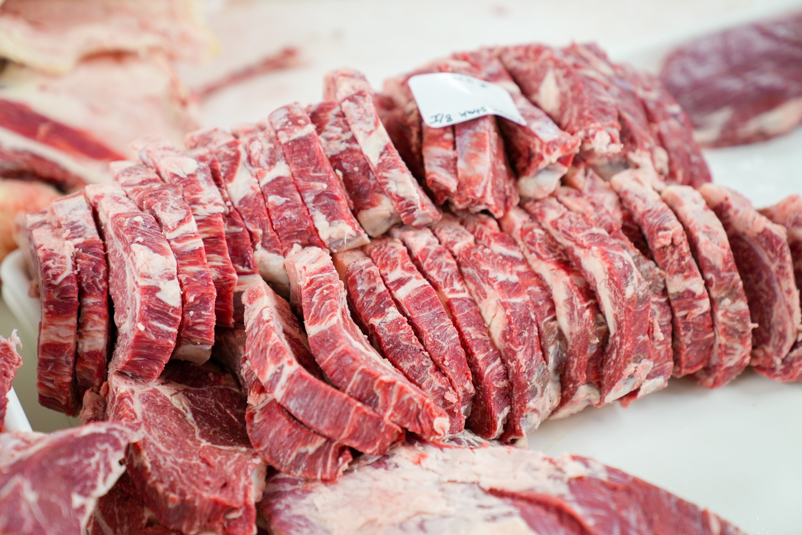A Guide to Finding and Cooking the Best Grass-Fed Beef Cuts